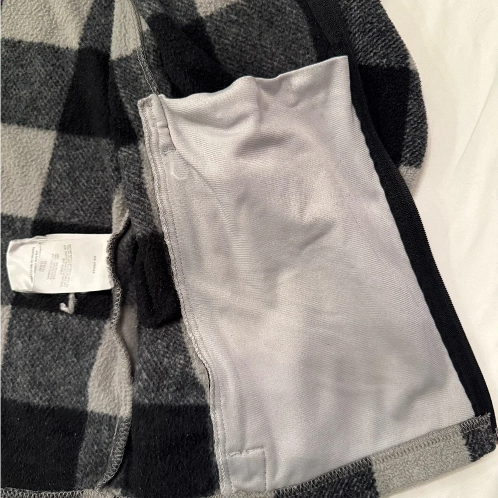Columbia Gray and Black Checkered Jacket size‎ 14/16 youth